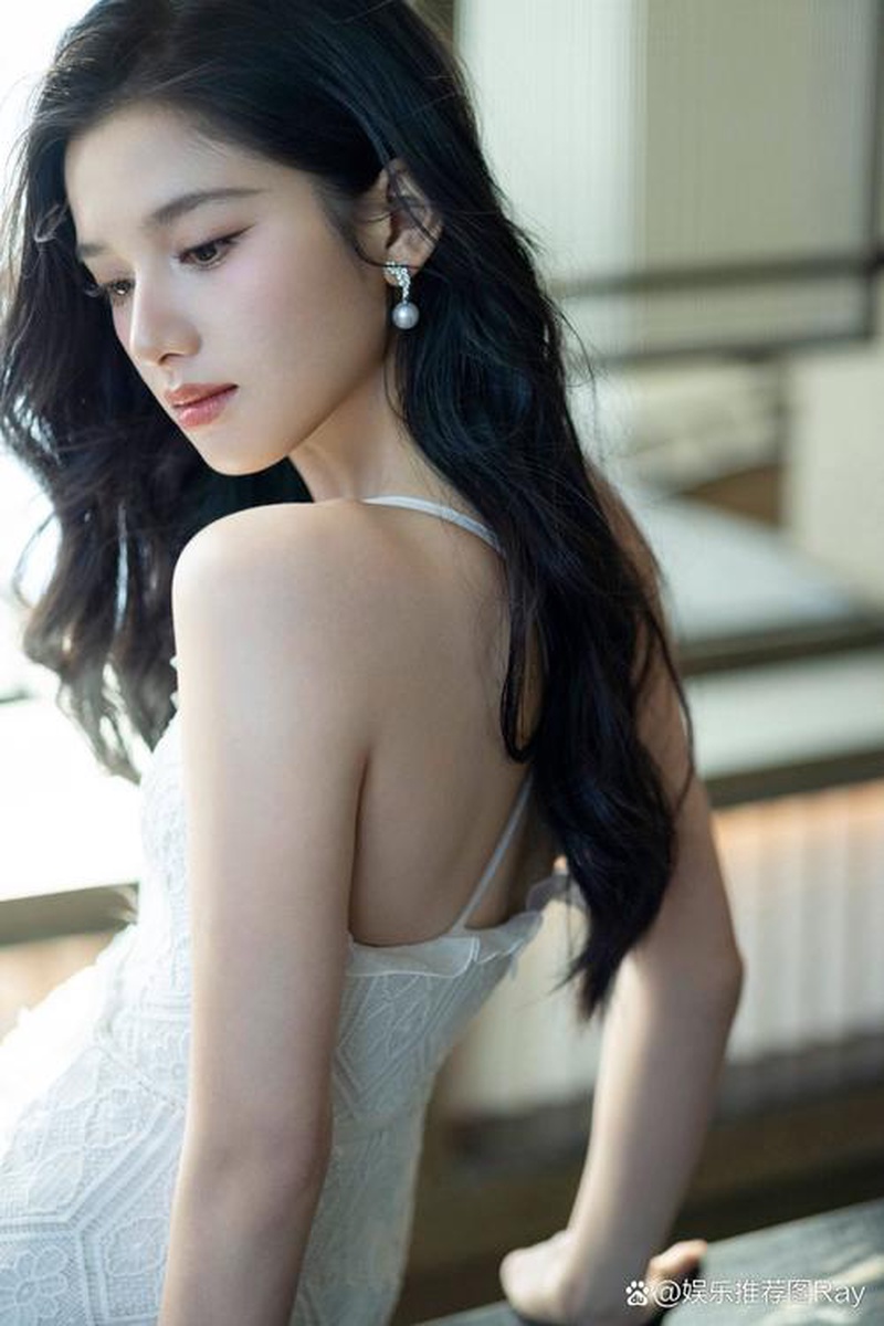 张婧仪
